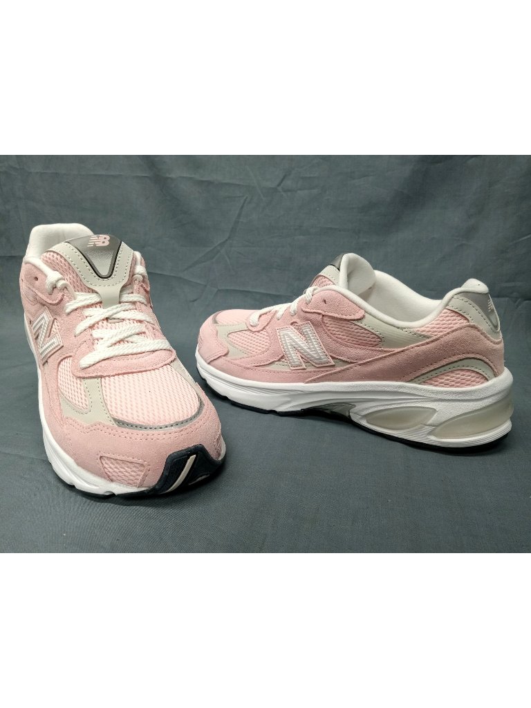 New Balance 2010 (Gs) G201038w Sneakers Pink Grey Girls Size 6 New No Box!